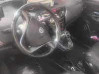 Usata Lancia Ypsilon 95 CV (69 kW) 2012 Nero Utilitaria