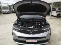 Usata Opel Mokka Elegance 110 CV (80 kW) 2022 Bicol argento/tetto nero SUV