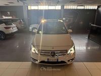 Usata Mercedes B180 Premium 109 CV (80 kW) 2012 Bianco Monovolume