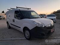 Usata Opel Combo 90 CV (66 kW) 2015 Bianco Monovolume