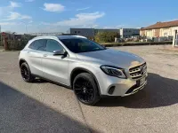 Usata Mercedes GLA200 Executive 156 CV (114 kW) 2019 Grigio SUV