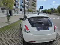 Usata Lancia Ypsilon Platinum 69 CV (50 kW) 2016 Bianco Utilitaria