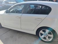 Usata BMW 118 143 CV (105 kW) 2011 Bianco Utilitaria
