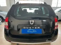 Usata Dacia Duster Lauréate 101 CV (74 kW) 2014 Nero SUV