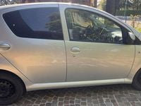 Usata Toyota Aygo 69 CV (50 kW) 2006 Argento Utilitaria