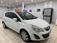 Usata Opel Corsa Cosmo 86 CV (63 kW) 2011 Bianco Berlina