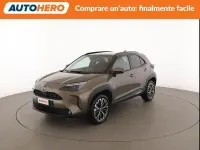 Usata Toyota Yaris Cross Lounge 92 CV (67 kW) 2023 Oro SUV