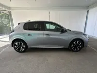 Usata Peugeot 208 Allure 102 CV (75 kW) 2025 Grigio Utilitaria