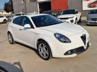 Usata Alfa Romeo Giulietta Business 120 CV (88 kW) 2020 Bianco Utilitaria