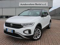 Usata VW T-Roc Life 150 CV (110 kW) 2022 Pure white / nero SUV