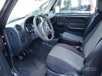 Usata Suzuki Jimny 86 CV (63 kW) 2007 Nero SUV