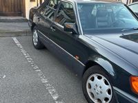Usata Mercedes E200 109 CV (80 kW) 1993 Nero Berlina