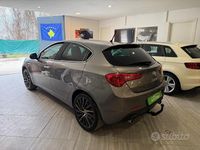 Usata Alfa Romeo Giulietta 231 CV (169 kW) 2013 Bianco Berlina