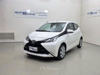 Usata Toyota Aygo X-play 69 CV (50 kW) 2015 Bianco Utilitaria