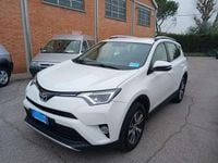 Second-hand Toyota RAV4 Active 143 CP (105 kW) 2016 Alb SUV