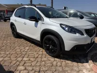 Usata Peugeot 2008 GT-line 99 CV (72 kW) 2017 Bianco SUV