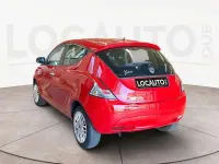 Usata Lancia Ypsilon Silver 69 CV (50 kW) 2017 Rosso Utilitaria