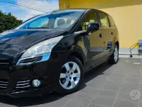 Usata Peugeot 5008 Active 112 CV (82 kW) 2012 Nero Monovolume