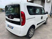 Usata Fiat Doblò 120 CV (88 kW) 2015 Bianco Monovolume