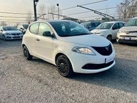 Usata Lancia Ypsilon S 69 CV (50 kW) 2019 Bianco