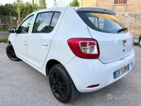 Usata Dacia Sandero 72 CV (52 kW) 2013 Bianco Berlina