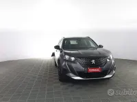 Usata Peugeot 2008 Allure 101 CV (74 kW) 2022 Grigio SUV