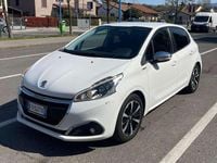 Usata Peugeot 208 Signature Sky 83 CV (61 kW) 2019 Bianco Utilitaria
