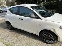Usata Lancia Ypsilon 69 CV (50 kW) 2019 Bianco Utilitaria