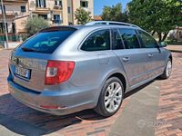 Usata Skoda Superb 146 CV (107 kW) 2012 Grigio Station wagon