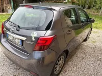 Usata Toyota Yaris 69 CV (50 kW) 2016 Grigio Berlina