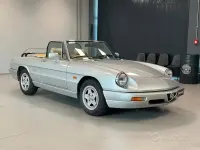 Usata Alfa Romeo Spider 106 CV (77 kW) 1991 Grigio Cabrio
