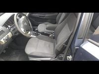 Käytetty Opel Astra 101 HP (74 kW) 2008 Sininen Sedan