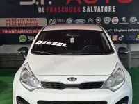 Usata Kia Rio 75 CV (55 kW) 2014 Bianco Berlina