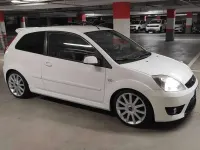 Usata Ford Fiesta ST 150 CV (110 kW) 2006 Bianco Utilitaria