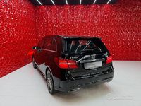 Usata Mercedes B200 Premium 136 CV (100 kW) 2016 Nero Monovolume