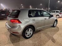 Usata VW Golf VII Trendline 86 CV (63 kW) 2017 Grigio Berlina