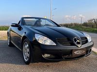 Usata Mercedes SLK200 163 CV (119 kW) 2005 Nero Cabrio