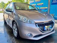 Usata Peugeot 208 95 CV (69 kW) 2012 Utilitaria