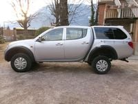 Usata Mitsubishi L200 Invite 136 CV (100 kW) 2010 Argento Pick-up