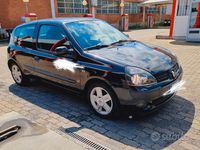 Usata Renault Clio II 100 CV (73 kW) 2005 Utilitaria