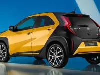 Nuova Toyota Aygo X Premium 116 CV (85 kW) 2025 Argento SUV