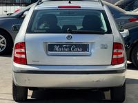 Usata Skoda Fabia Elegance 75 CV (55 kW) 2005 Argento Utilitaria