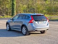 Usata Volvo V60 CC Summum 150 CV (110 kW) 2017 Grigio Station wagon