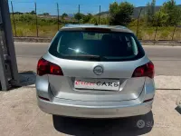 Usata Opel Astra Cosmo 125 CV (91 kW) 2012 Grigio Station wagon
