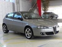 Usata Alfa Romeo 147 150 CV (110 kW) 2006 Grigio Utilitaria