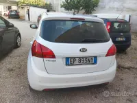 Usata Kia Venga Active 90 CV (66 kW) 2014 Bianco Utilitaria