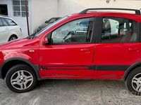 Usata Fiat Panda 4x4 69 CV (50 kW) 2006 Rosso Utilitaria