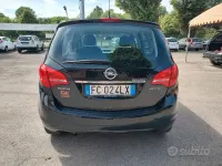 Usata Opel Meriva Cosmo 95 CV (69 kW) 2016 Nero Monovolume