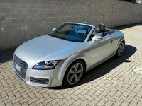 Usata Audi TT Roadster Ambiente 200 CV (147 kW) 2009 Grigio Cabrio