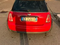 Usata Mini Cooper 88 CV (64 kW) 2005 Rosso Utilitaria